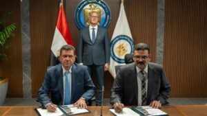 وزير البترول يشهد توقيع مذكرة تفاهم لدراسة مشروع تعديني صناعي متكامل لتعظيم القيمة المضافة لفوسفات أبوطرطور