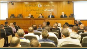 هيئة البترول تناقش مشروع "تاون جاس" لتحويل السيارات المتقادمة للعمل بالكهرباء