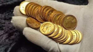 سعر الجنيه الذهب فى الصاغة صباح اليوم الثلاثاء