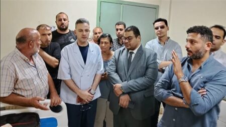 كسر بالساعد وخدوش وكدمات، تفاصيل إصابة طبيبة الأسنان بشبرا الخيمة بعد الاعتداء عليها