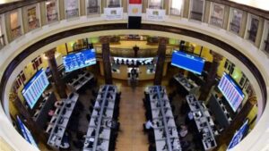 5 أسهم تتصدر قائمة الأكثر انخفاضا بالبورصة نهاية الأسبوع