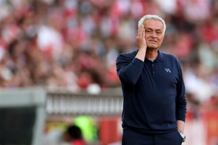 لاعب من طينة مودريتش.. طلب خاص من مورينيو بعد تعاقد ريال مدريد مع أربع صفقات