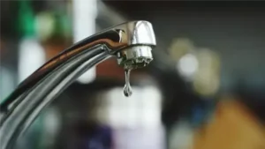 قبل الموعد بـ 3 ساعات، "مياه القاهرة" تعلن إنهاء الإصلاحات بمحطة الأميرية وعودة المياه تدريجيا