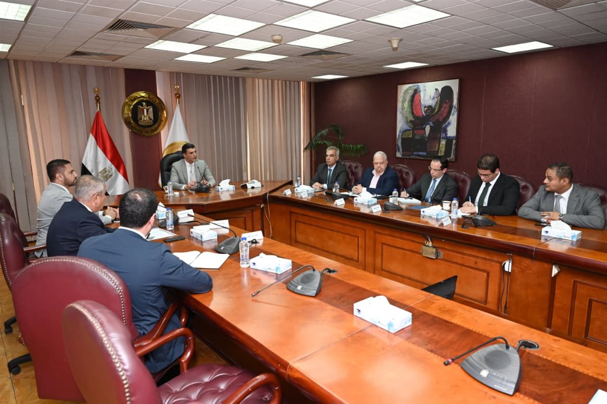 وزير الصناعة: افتتاح أول مصنع للإضاءة الذكية في مصر باستثمارات 30 مليون دولار نهاية العام 1 وزير الصناعة: افتتاح أول مصنع للإضاءة الذكية في مصر باستثمارات 30 مليون دولار نهاية العام