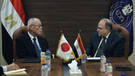 المعرض الطبى الإفريقى..«الغمراوى» يبحث مع سفير اليابان التعاون الاستثماري والشراكات الدوائية