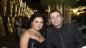 رانيا يوسف تشارك متابعيها صورة رومانسية مع زوجها