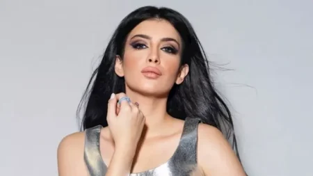 "مين الست دي؟".. سارة بركة تعلق على مشهد "My Hero" مع أحمد العوضي