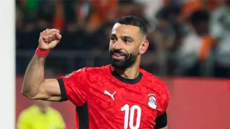 صلاح عبدالله يوجه رسالة لـ محمد صلاح بعد تألقه أمام نيوزيلندا