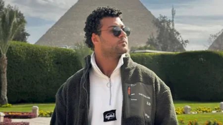 مساعد مخرج يطلب فرصة عمل بسبب مرض والده.. تعرف على التفاصيل
