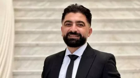 "أنا مش شحات وعاوز أشتغل"..فادي خفاجة يوجه رسالة جديدة لنقيب الممثلين أشرف زكي