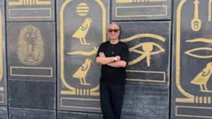 الفنانة الأمريكية آمون ستار تعلن افتتاح مطعم جديد في مصر مع الشيف العالمي نوبو(صور)