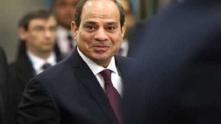 السيسي يؤكد لطلاب الأكاديمية العسكرية ضرورة بذل أقصى جهد ممكن والتطوير المستمر لقدراتهم
