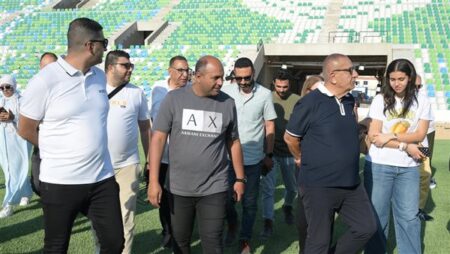 كامل أبو علي يتفقد مشروع استاد المصري الجديد كامل أبو علي يتفقد مشروع استاد المصري الجديد