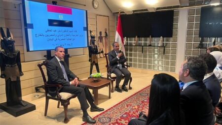 وزير الخارجية يلتقي مع أعضاء الجالية المصرية في اليابان.. صور