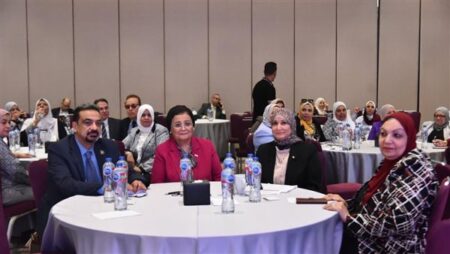 نائب وزير الصحة تؤكد أهمية تعزيز الولادة الطبيعية وخفض القيصريات غير المبررة