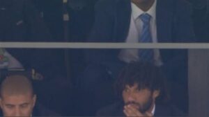 كأس العالم 2026.. محمد النني يهنئ لاعبي منتخب مصر في فندق الإقامة