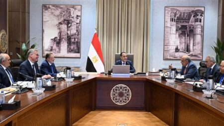 رئيس الوزراء يتابع جهود توفيرر مخزون من احتياطيات الوقود وضمان استدامة تأمين الطاقة