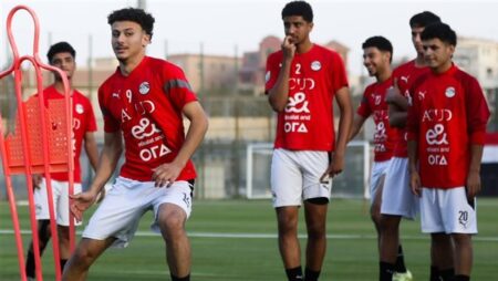 منتخب الشباب يواصل تدريباته استعدادًا لوديتي روسيا منتخب الشباب يواصل تدريباته استعدادًا لوديتي روسيا