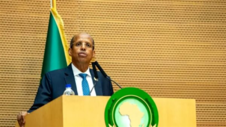 رئيس مفوضية الاتحاد الإفريقي: الضغوط الاقتصادية والتوترات الدولية تعرقل التنمية في القارة الإفريقية