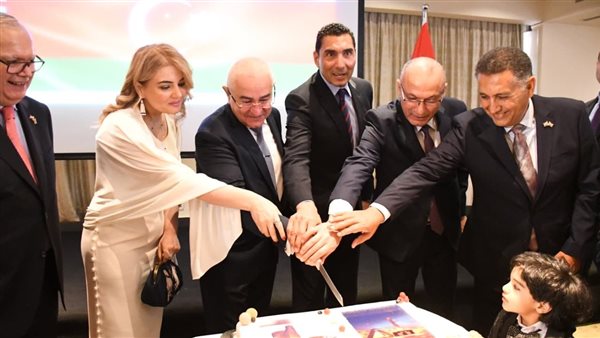 وزير الشباب يشهد احتفالية سفارة أذربيجان بالقاهرة بعيد الاستقلال وزير الشباب يشهد احتفالية سفارة أذربيجان بالقاهرة بعيد الاستقلال