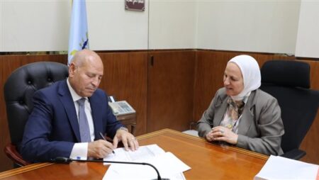 محافظ القاهرة يعتمد تنسيق القبول بالثانوى العام بحد أدنى 225 درجة