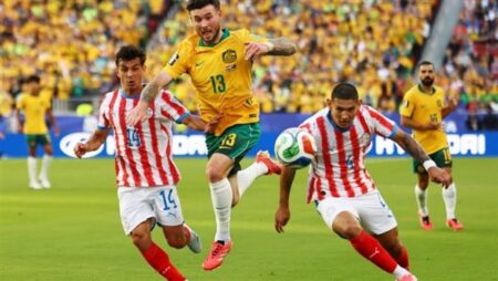 كأس العالم 2026، أستراليا تتعادل سلبيا أمام باراجواي وتؤجل تأهل الفراعنة لدور الـ32