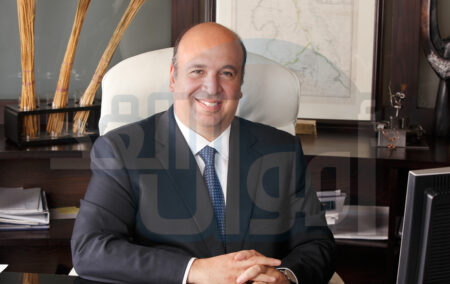 أحمد هيكل: استيراد 4 آلاف بقرة لدعم توسعات مزارع دينا خلال 18 شهرًا أحمد هيكل: استيراد 4 آلاف بقرة لدعم توسعات مزارع دينا خلال 18 شهرًا