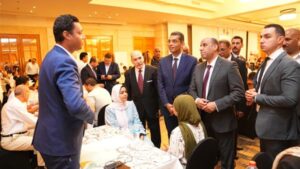 وزير العمل ومحافظ البحر الأحمر يفتتحان ملتقى السلامة والصحة المهنية بالغردقة