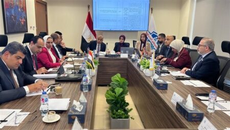 «التأمين الشامل» و«الرعاية الصحية» يبحثان دعم جاهزية المنظومة والارتقاء بجودة الخدمات