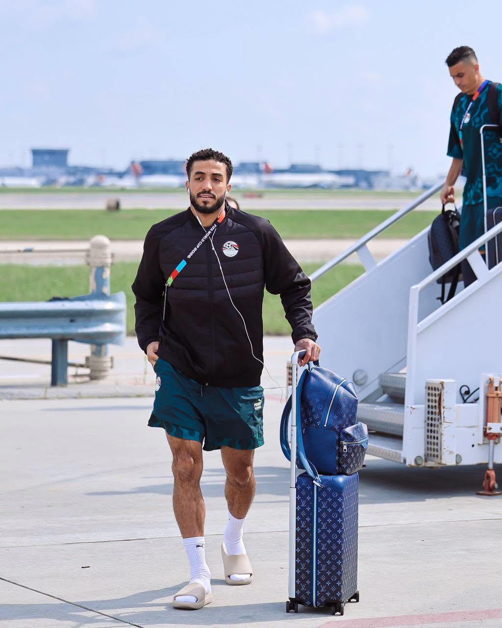 وصول بعثة منتخب مصر إلى أتلانتا استعدادا لمواجهة الأرجنتين (صور) 2 وصول بعثة منتخب مصر إلى أتلانتا استعدادا لمواجهة الأرجنتين (صور)