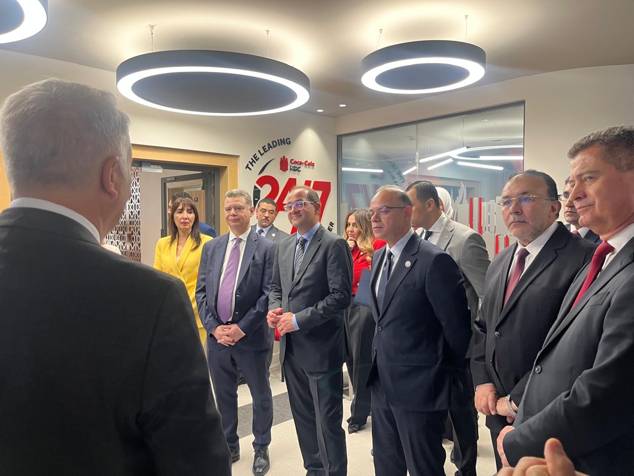 الاتصالات تفتتح مركز كوكاكولا HBC لتصدير خدمات التعهيد إلى 27 دولة 5 الاتصالات تفتتح مركز كوكاكولا HBC لتصدير خدمات التعهيد إلى 27 دولة