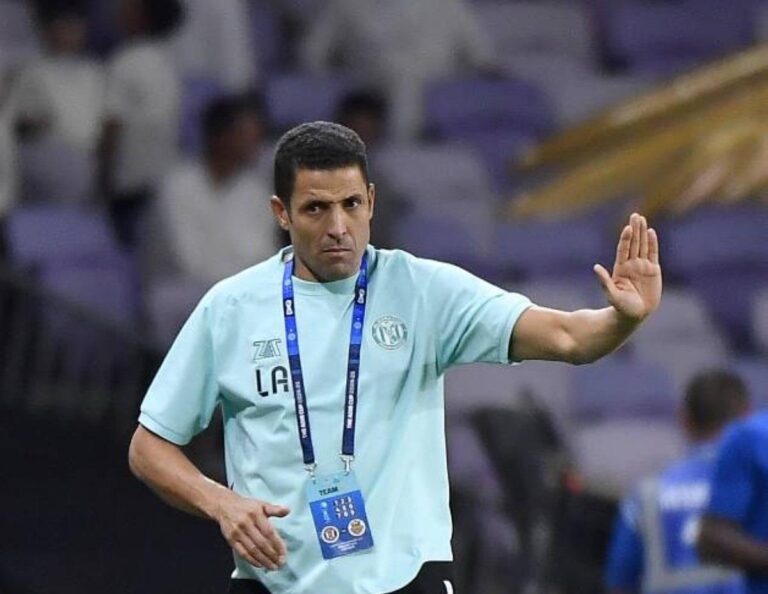 مدرب الأردن الأسبق يكشف سبب عدم انضمامه لجهاز الحسين عموتة في الأهلي مدرب الأردن الأسبق يكشف سبب عدم انضمامه لجهاز الحسين عموتة في الأهلي