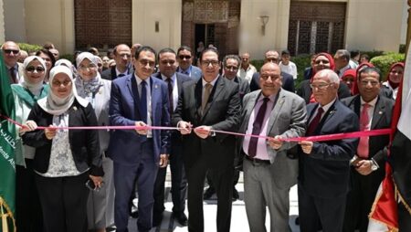 مجلس جامعة القاهرة يفتتح المقر الجديد لشئون ودعم الطلاب الوافدين