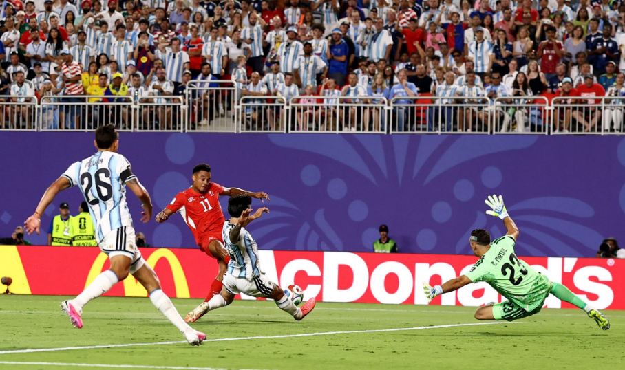 الأرجنتين تضرب سويسرا 3-1 وتتأهل لمواجهة إنجلترا بنصف نهائي المونديال