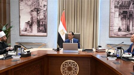 تضم مقابر عدد من العلماء، مدبولي يُتابع خطوات مشروع إحياء منطقة قرافة السيوطي