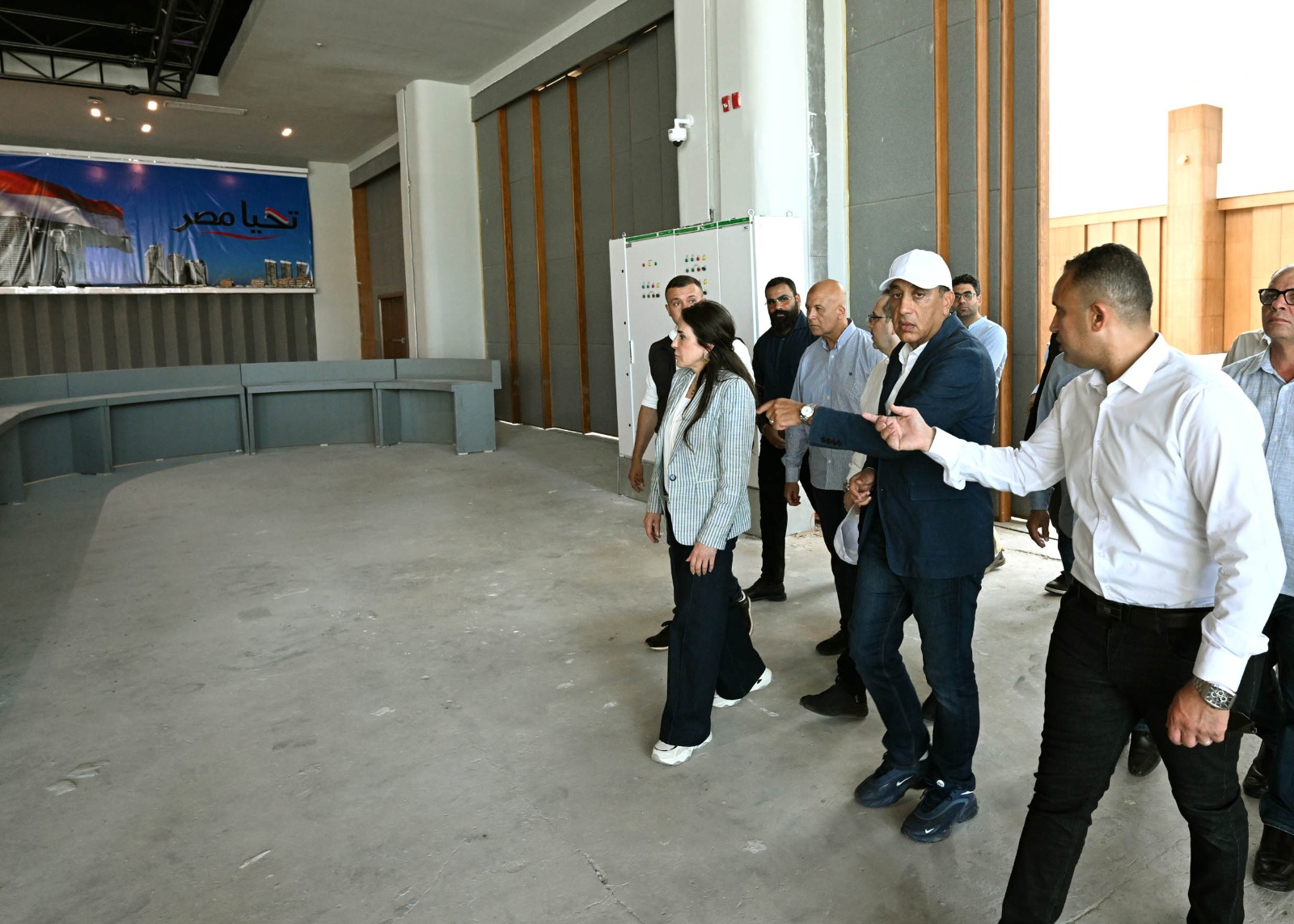 رئيس الوزراء يتفقد مركز المؤتمرات والمعارض الدولي بالمدينة التراثية والحديقة المتحفية بالعلمين الجديدة.. صور