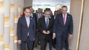«السبكي» يتفقد التجهيزات النهائية لأول مستشفى افتراضي في مصر وإفريقيا تمهيدًا لافتتاحه بالإسماعيلية