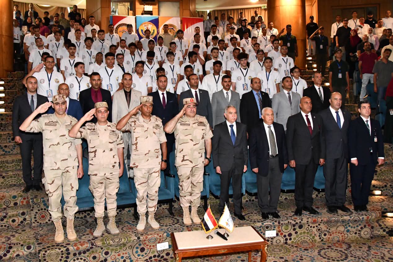 إدارة التجنيد والتعبئة تسلم شهادات الإعفاء من التجنيد لمرضى مستشفى سرطان 57357.. صور 2 إدارة التجنيد والتعبئة تسلم شهادات الإعفاء من التجنيد لمرضى مستشفى سرطان 57357.. صور
