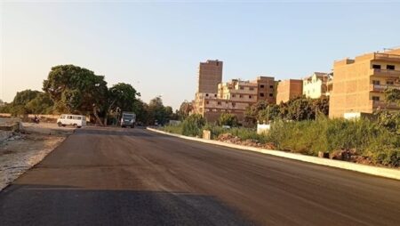 محافظ الجيزة يعلن بدء تطوير ورصف طريق أبو صير – الحوامدية بطول 2.2 كم لتحسين السيولة المرورية