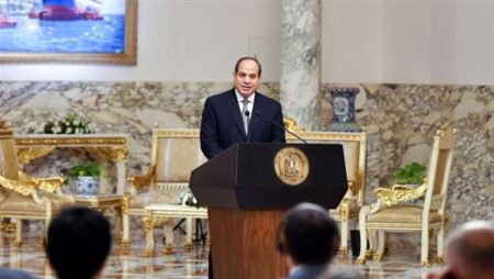 تعزيز التعاون الاقتصادي.. السيسي يعلن بحث زيادة الاستثمارات المصرية في تنزانيا تعزيز التعاون الاقتصادي.. السيسي يعلن بحث زيادة الاستثمارات المصرية في تنزانيا