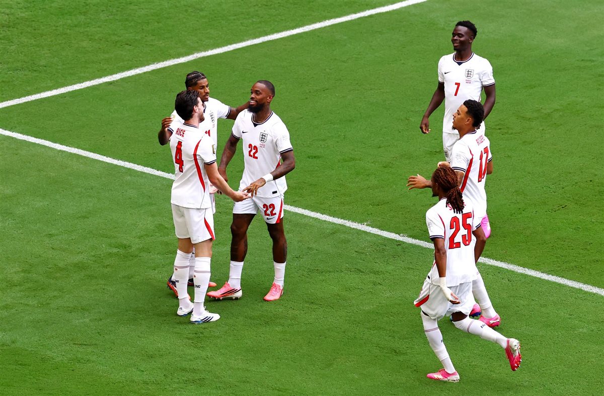 في مباراة تاريخية، إنجلترا تفوز على فرنسا 6-4 وتقتنص برونزية كأس العالم 2026 3 انجلترا