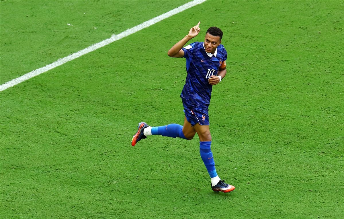 في مباراة تاريخية، إنجلترا تفوز على فرنسا 6-4 وتقتنص برونزية كأس العالم 2026 8 في مباراة تاريخية، إنجلترا تفوز على فرنسا 6-4 وتقتنص برونزية كأس العالم 2026