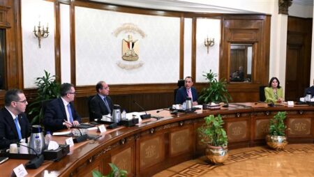 رئيس الوزراء يُتابع موقف سداد مستحقات “المجتمعات العمرانية الجديدة” لدى عدد من الوزارات والجهات الحكومية رئيس الوزراء يُتابع موقف سداد مستحقات "المجتمعات العمرانية الجديدة" لدى عدد من الوزارات والجهات الحكومية