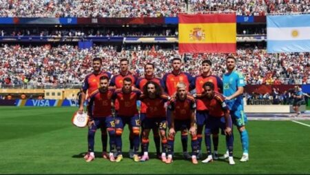 إسبانيا لا تعرف الهزيمة في نهائي كأس العالم إسبانيا لا تعرف الهزيمة في نهائي كأس العالم