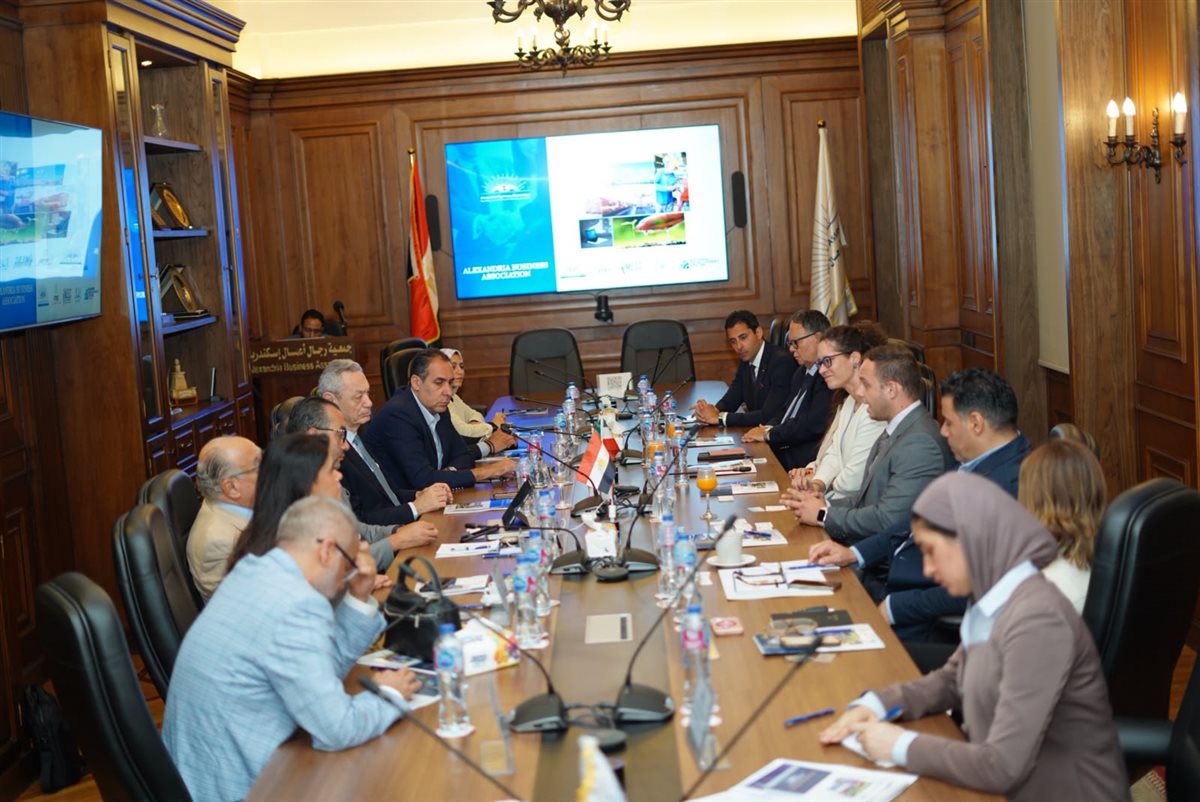 جمعية رجال أعمال الإسكندرية تستقبل سفيرة المجر لبحث فرص التعاون المشترك 1 جمعية رجال أعمال الإسكندرية تستقبل سفيرة المجر لبحث فرص التعاون المشترك