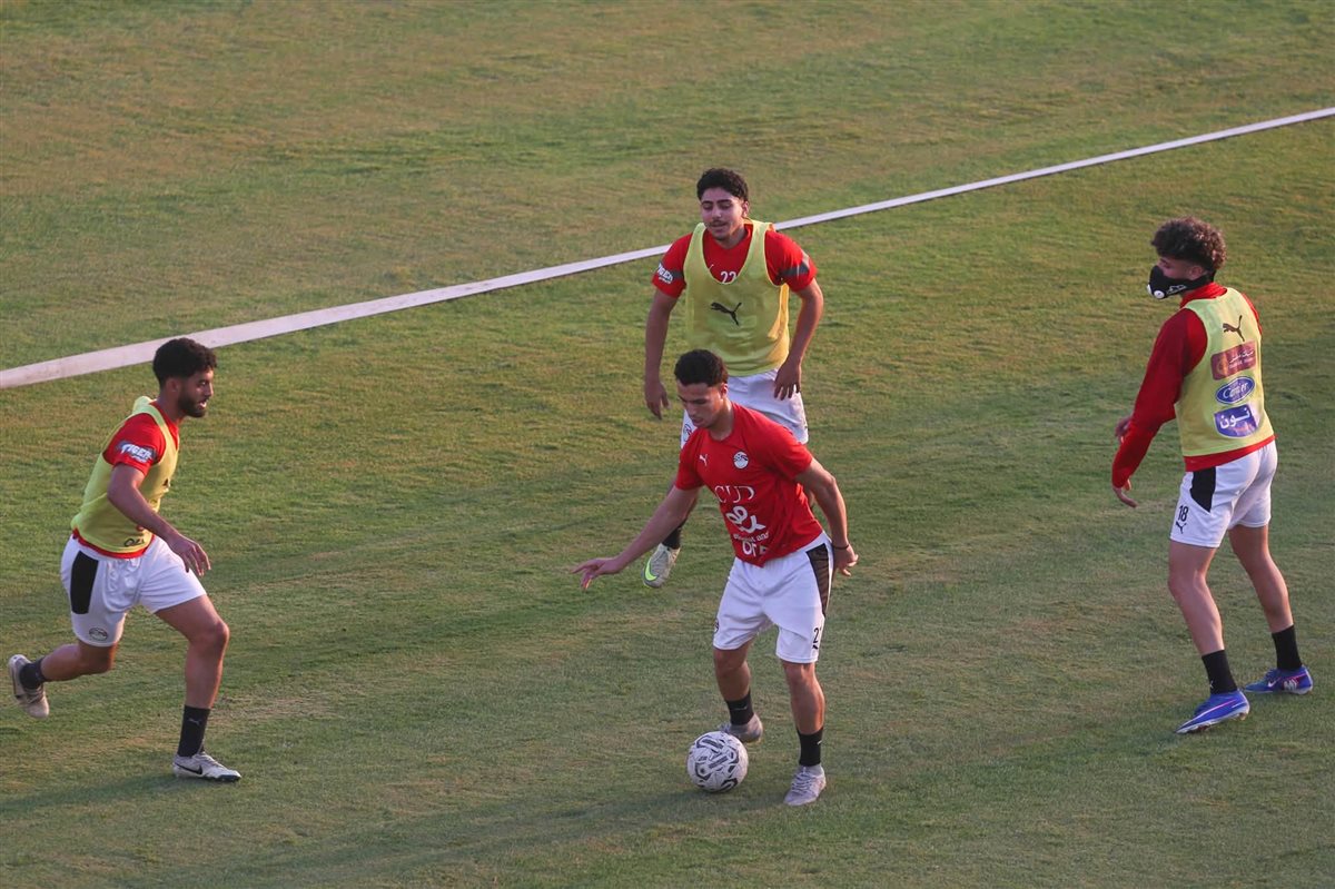 منتخب الشباب يواصل استعداداته لمواجهتي الأردن (صور) 2 منتخب الشباب يواصل استعداداته لمواجهتي الأردن (صور)