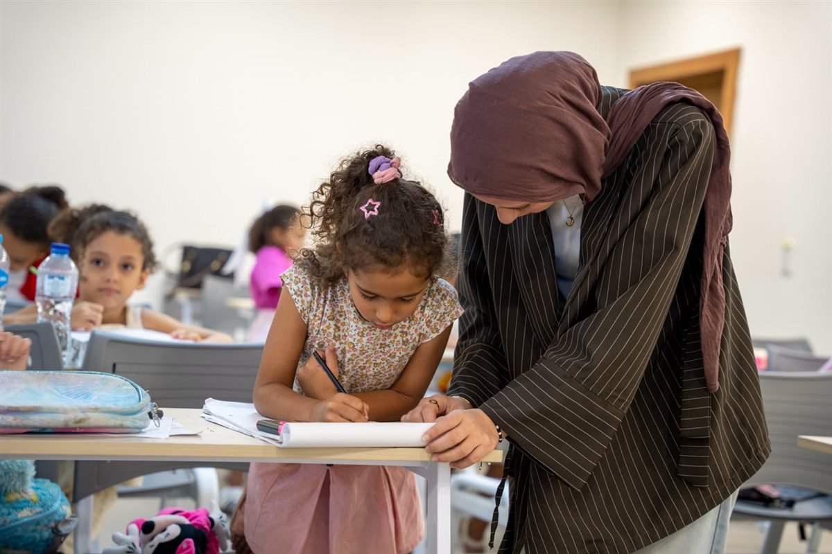 جامعة مصر للمعلوماتية تنظم معسكرا صيفيا في الرسم والتصميم الرقمي للأطفال