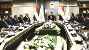 وزير الشباب يشهد توقيع مذكرتي تفاهم بين الشرقية وإنبي ومنتخب السويس وبتروجيت لدمج الأندية الجماهيرية