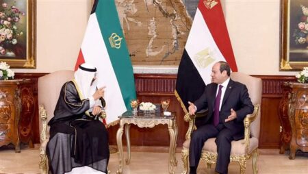 تفاصيل تطور العلاقات المصرية الكويتية في ظل الاعتداءات الإيرانية تفاصيل تطور العلاقات المصرية الكويتية في ظل الاعتداءات الإيرانية