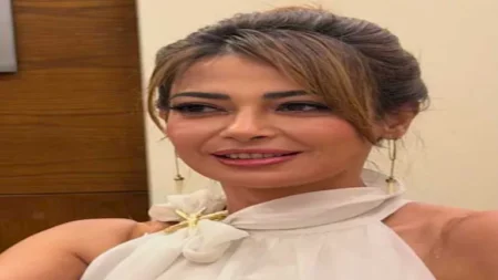 داليا مصطفى تتألق بإطلالة ناعمة.. هكذا نسقتها